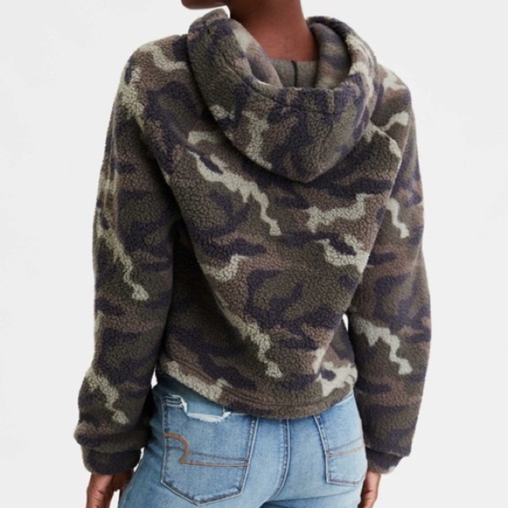 American Eagle Camo Sherpa Hoodie Jacket Cropped - Picture 2 of 3